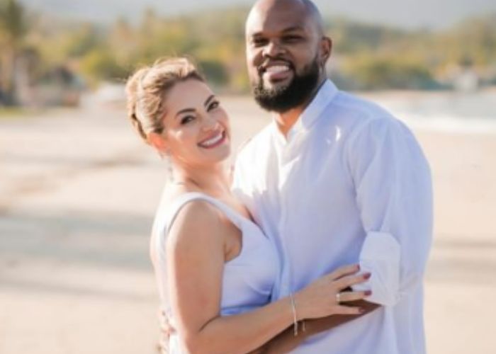Sexóloga cristã Aryanne Marques está noiva, um ano após divórcio