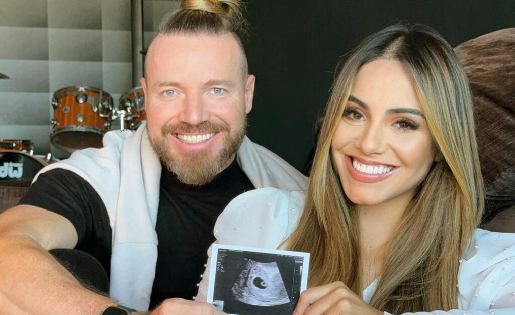 Gabriela Rocha anuncia primeira gravidez