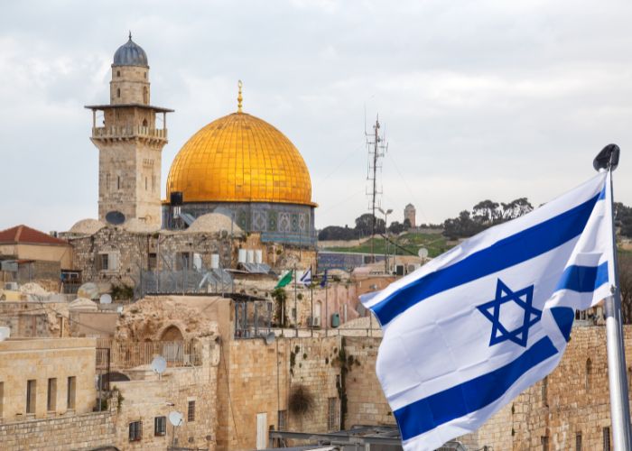 Pastores oram por Israel após ataque de drones e mísseis do Irã